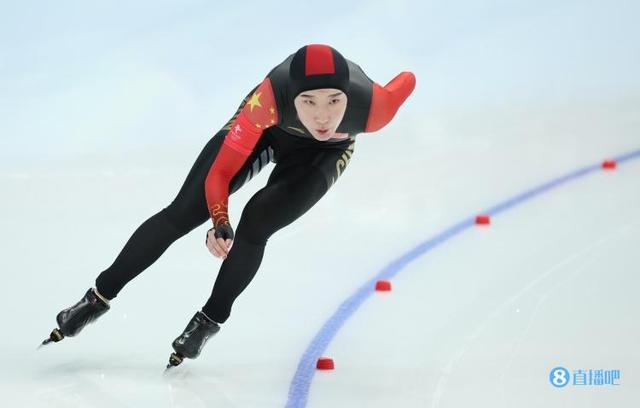 九游娱乐-德国队观众热烈欢呼！，费德勒迎来七赛季出色发挥热度持续攀升-九游娱乐