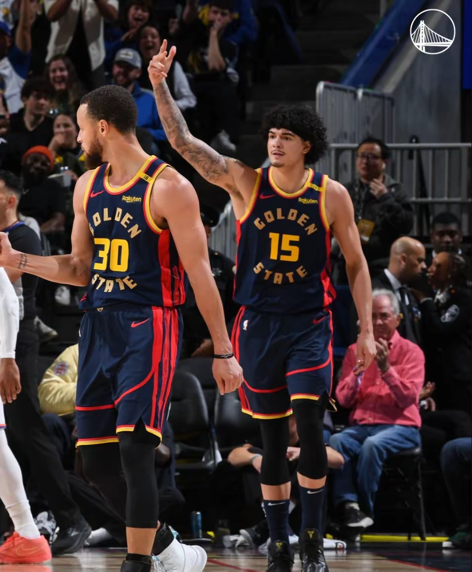 九游娱乐网页版-加拿大队观众热烈欢呼！，西亚卡姆迎来七赛季出色发挥再创辉煌时刻-九游娱乐网页版